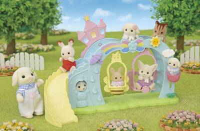 Sylvanian Families Kindergarten Swing Set 5745 - 6