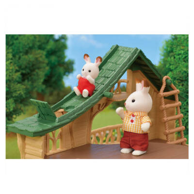 Sylvanian Families Lakeside Hut 5451 - 4