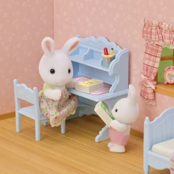 Sylvanian Families Snow Bunny Girl And Desk 5679 - 3