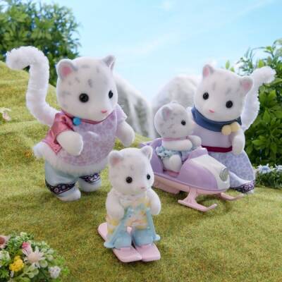 Sylvanian Families Snow Leopard Family 5814 - 3