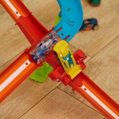 Hot Wheels Neon Yarışlar Çoklu Yarış Heyecanı Pist Seti HPC07 - 3