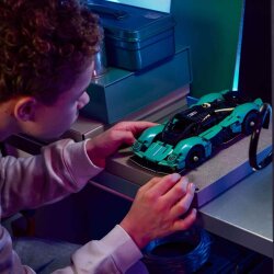 Lego Aston Martin Valkyrie 42208 - 9