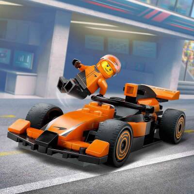 Lego City McLaren Yarış Arabalı F1 Sürücüsü 604422 - 2