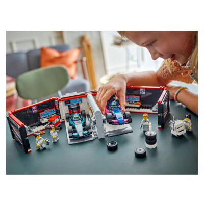 LEGO City F1 Garajı ve Mercedes-AMG ve Alpine 60444 - 7