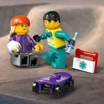 Lego City Acil Yardım Ambulansı 60451 - 5