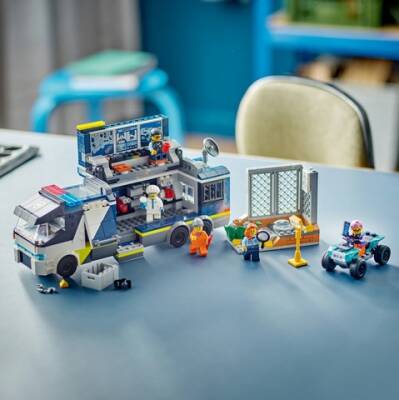 Lego Cıty Polıcepolice Mobile Crime Lab Truck60418 - 3