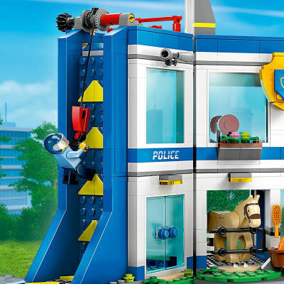 Lego City Polis Eğitim Akademisi 60372 - 2