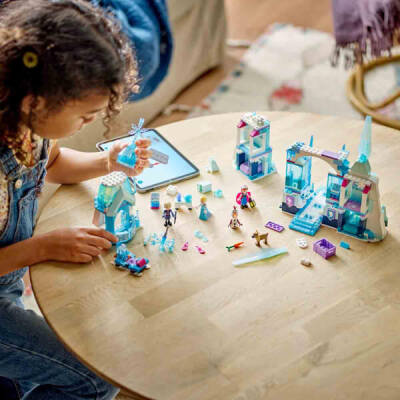 Lego Disney Karlar Ülkesi Elsa'nın Buz Sarayı Yapım Oyuncağı 43244 - 4