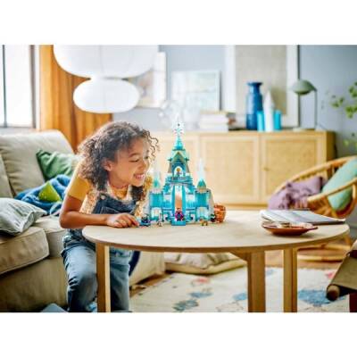 Lego Disney Karlar Ülkesi Elsa'nın Buz Sarayı Yapım Oyuncağı 43244 - 5
