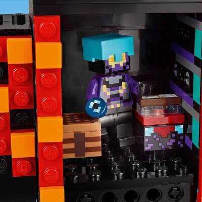 Lego Minecraft Enderman Kulesi 21279 - 9