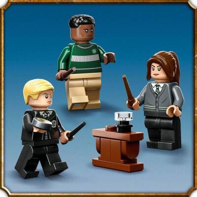 Lego Harry Potter Slytherin Binası Bayrağı 76410 - 7