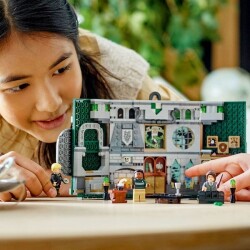 Lego Harry Potter Slytherin Binası Bayrağı 76410 - 8