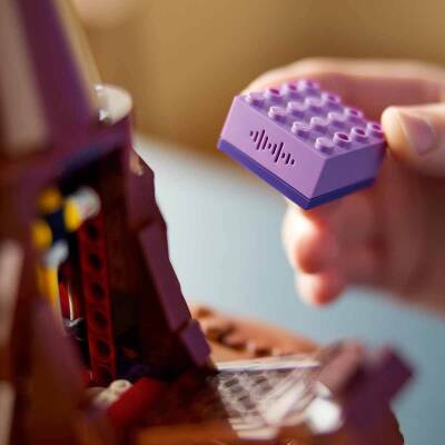 Lego Harry Potter Talking Sorting Hat76429 - 4