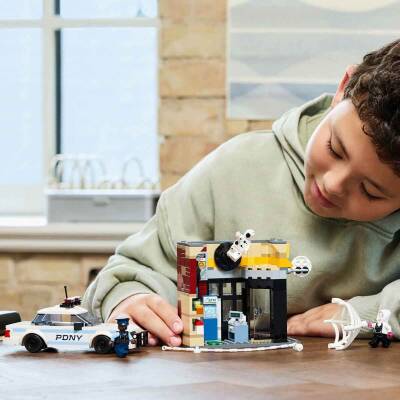 Lego Marvel Spider-Verse: Miles Morales, Spot'A Karşı 76311 - 10