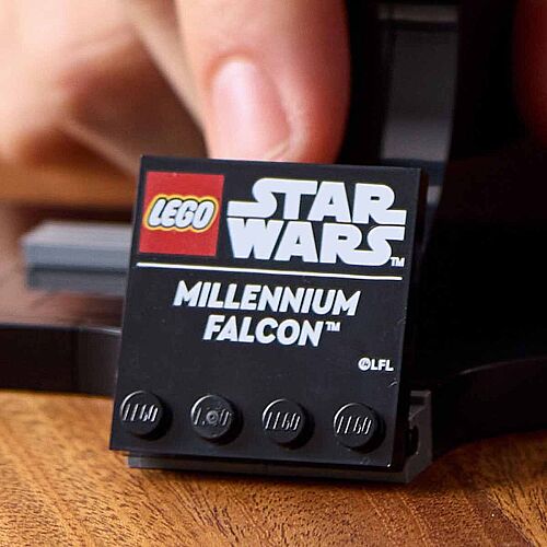 Lego Star Wars Millennium Falcon 75375 - 4