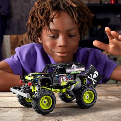 Lego Technic Monster Jam Grave Digger 42118 - 5