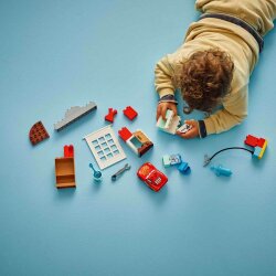 Lego Duplo Disney ve Pixar Arabalar McQueen’in Doc’un Garajını Ziyareti 10456 - 8