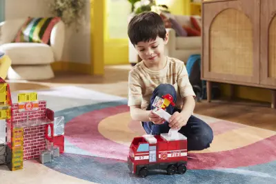 MagnaTiles Fire Station 50 Parça 252050FS - 5