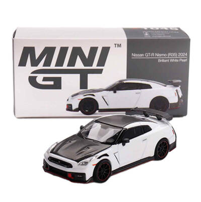 Mini GT 1/64 Nissan GT-R Nismo 2024 Brilliant White Pearl - 1