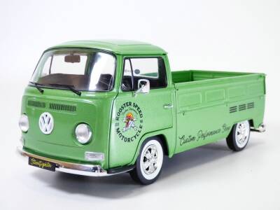 Solido 1:18 Volkswagen T2 Pick-Up Solıdo Works Green 1968 S1809401 - 1