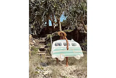 Sunnylife Lüks Lie-On Karavan Modelli Şişme Deniz Yatağı S2Llıecv - 3