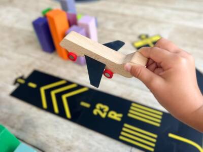 Waytoplay - Runway - 9 Parça (1 Uçak + 8 Yol) - 5